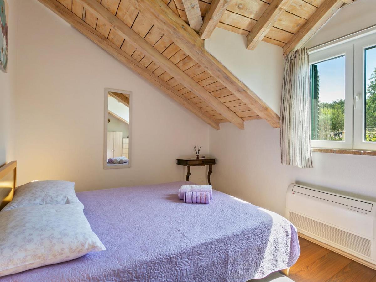 Chic Holiday Home In Marina With Private Swimming Pool Εξωτερικό φωτογραφία