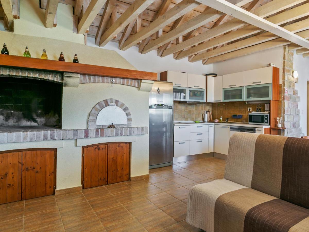 Chic Holiday Home In Marina With Private Swimming Pool Εξωτερικό φωτογραφία